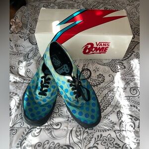 Bowie Vans men’s size 9.5